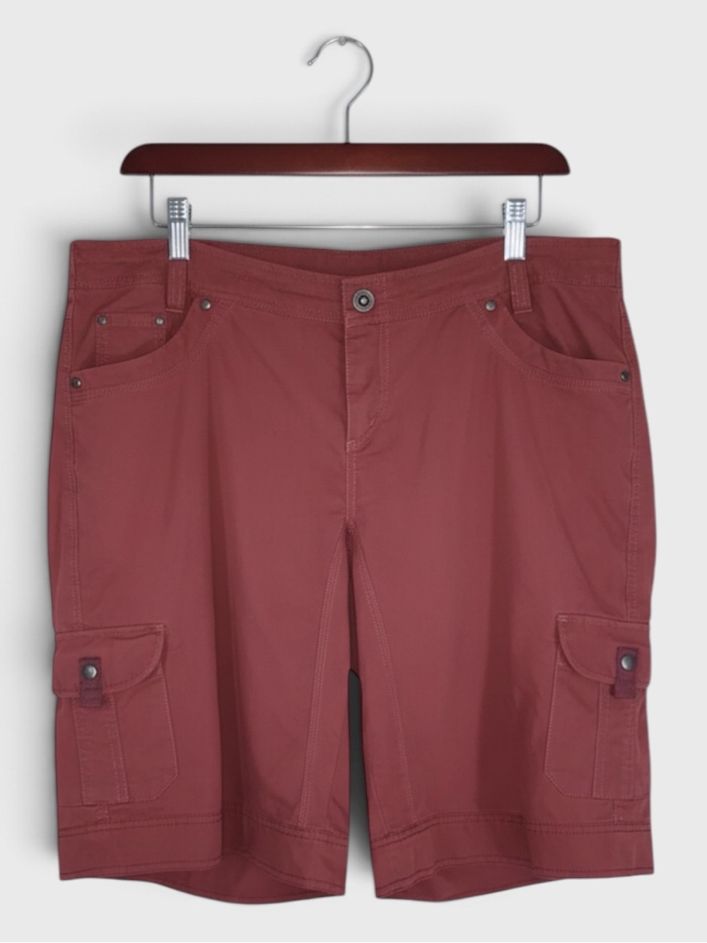 918 Kuhl Women's Red Cargo Shorts with Pockets